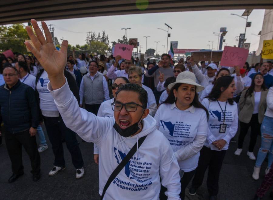 Siguen manifestaciones en el PJF en oposición a la extensión de fideicomisos