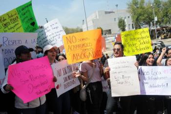 Trabajadores del Poder Judicial de la Federación protestan por retiro de fideicomisos