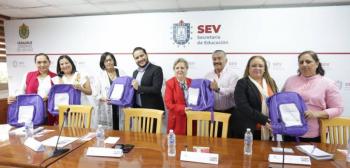 Entregan SEV y Nestl&eacute; mochilas del programa Ni&ntilde;os Saludables en Coatepec y Veracruz