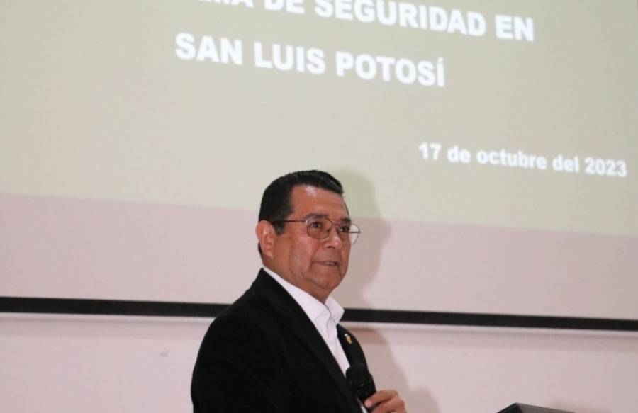 Secretario estatal de Seguridad dialoga con presbiterio potosino