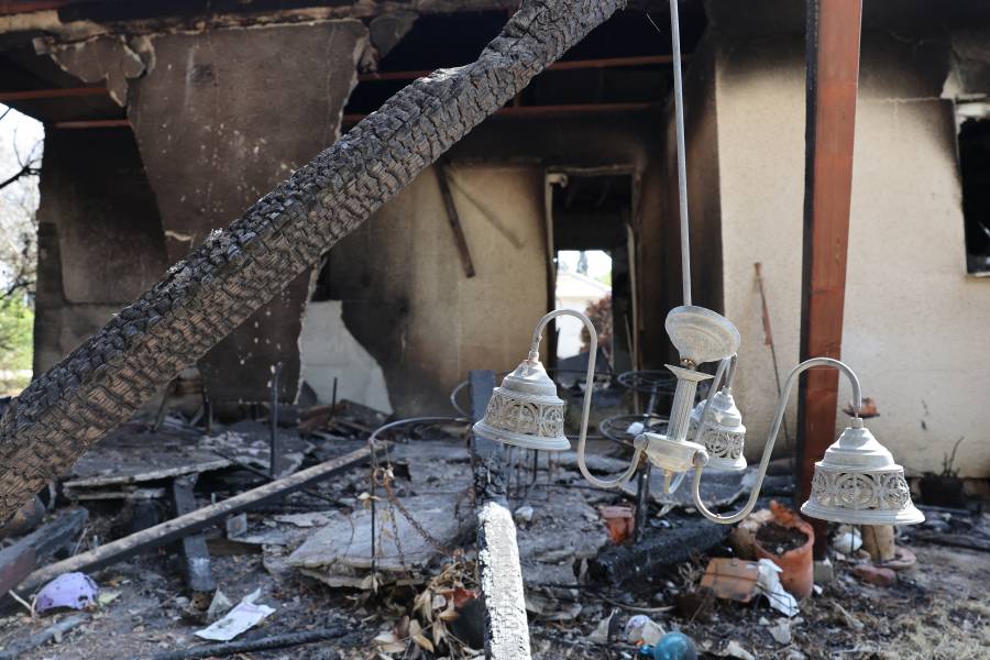 Hamás afirma que bombardeo israelí dejó varios muertos en iglesia de Gaza