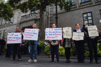 Protesta en el Poder Judicial Federal: Trabajadores de la SCJN se unen al paro en contra de la desaparici&oacute;n de fideicomisos
