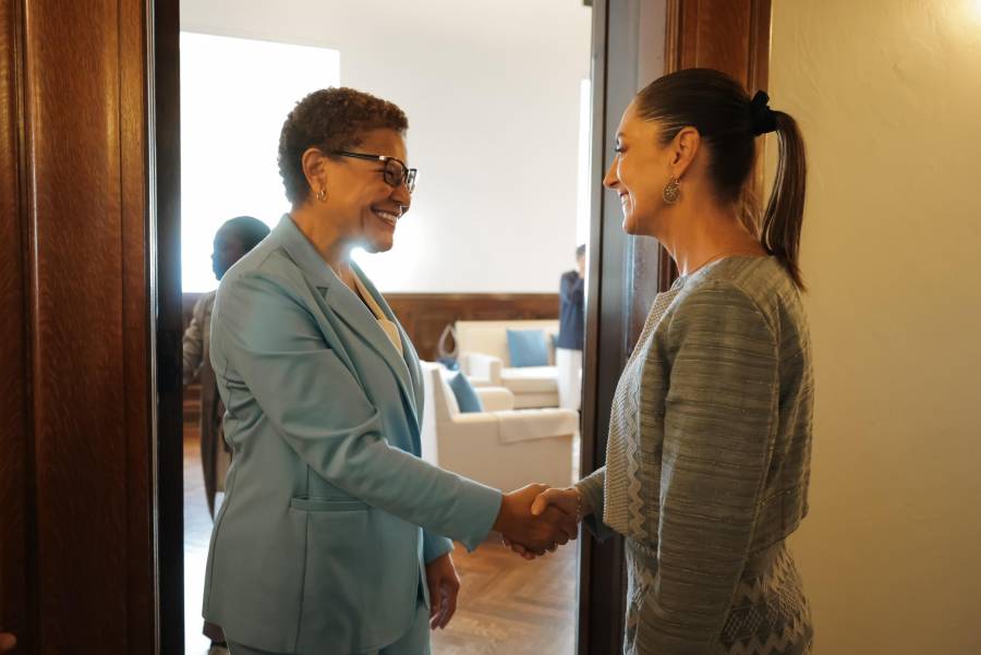 Apoya Sheinbaum a trabajadores mexicanos en Los Ángeles