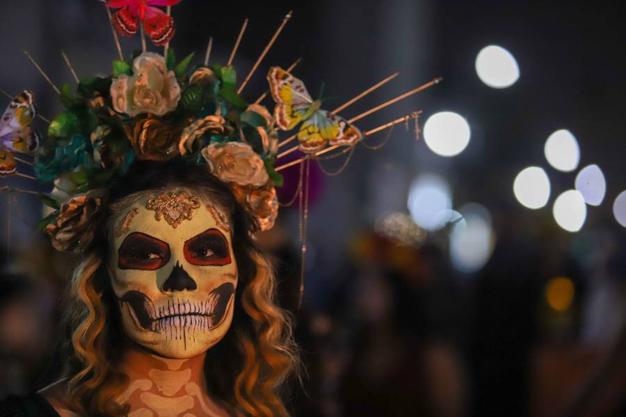 Mega procesión de catrinas en la Ciudad de México: Evento tradicional del día de muertos