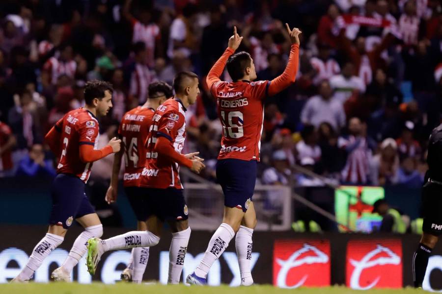 Chivas anuncia reincorporación de jugadores, pero no viajarán a Puebla