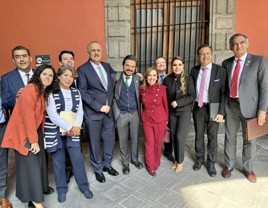Asiste Cespedes a reunión con AMLO para resolver proyectos federales