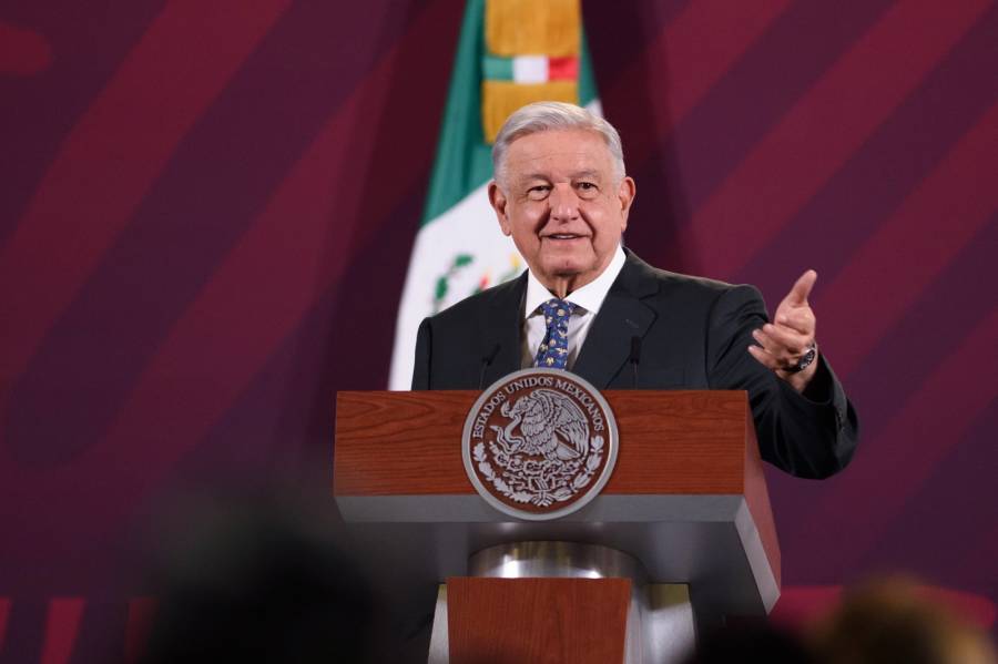 AMLO exhibe aumento de 