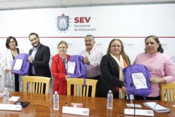 Entregan SEV y Nestlé mochilas del programa Niños Saludables en Coatepec y Veracruz