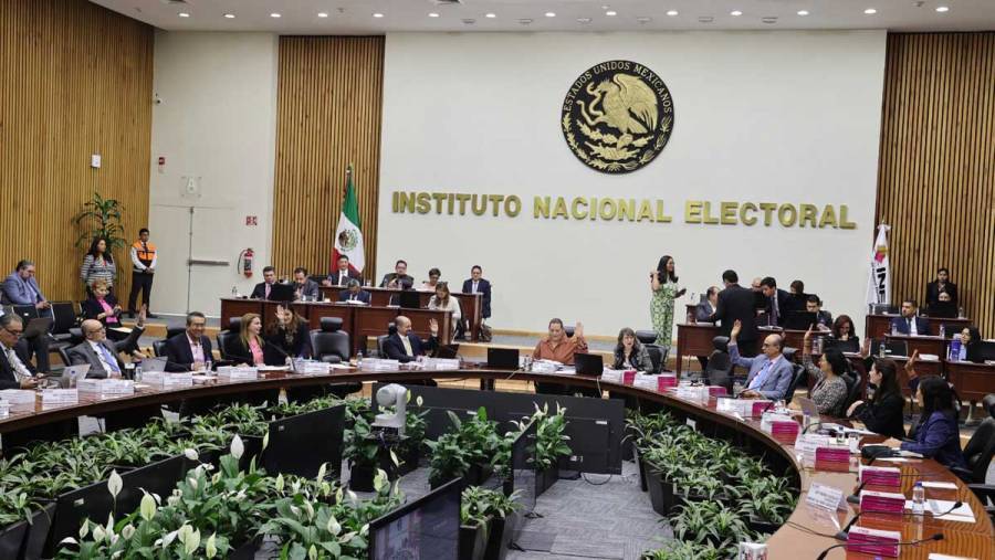 Acuerda el INE paridad de género para elecciones 2024 en Puebla