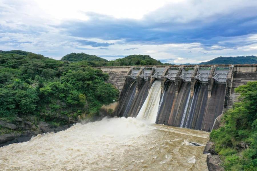 Buscan reducir precios de energ&iacute;a en estados impactados por presas hidroel&eacute;ctricas