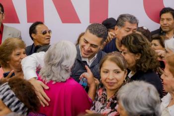 García Harfuch promete fortalecer los apoyos a adultos mayores