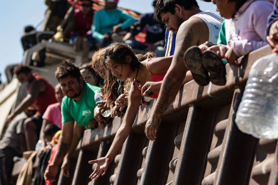 Incrementa flujo de migrantes menores de edad por M&eacute;xico