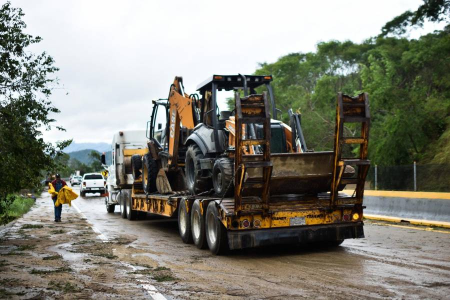 Abren autopista Cuernavaca-Acapulco y Chilpancingo