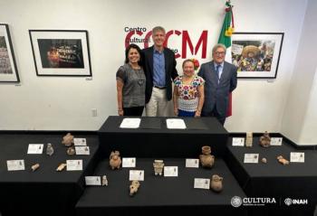 En Los &Aacute;ngeles, restituyen a M&eacute;xico 29 piezas arqueol&oacute;gicas