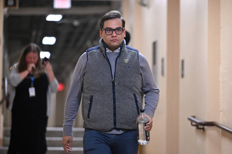 Congresista George Santos se declara inocente ante tribunal en EEUU