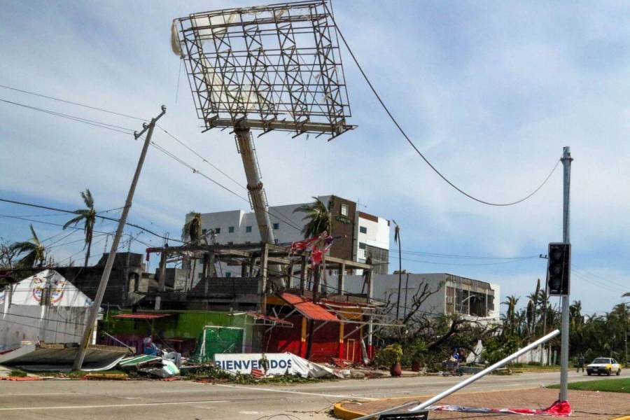CFE restablece el 50% del servicio eléctrico en Guerrero tras paso de 