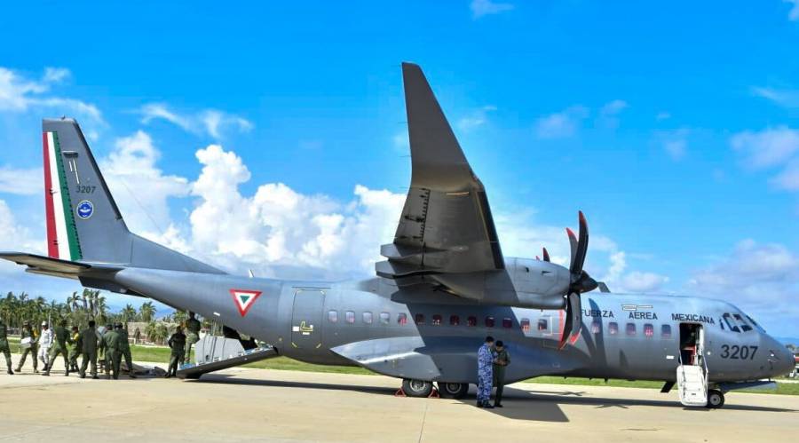 Puente aéreo para auxiliar al puerto de Acapulco tras huracán