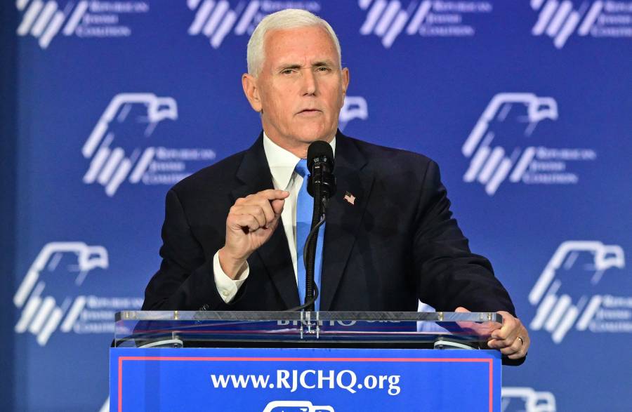 Mike Pence desiste de precandidatura presidencial en EEUU