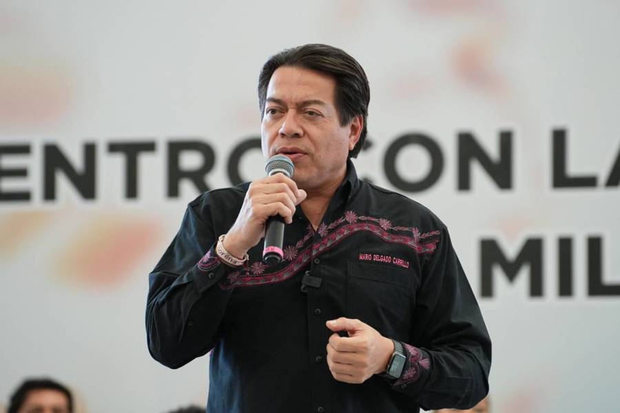 Pide Mario Delgado continuar con apoyos para víctimas de “Otis”