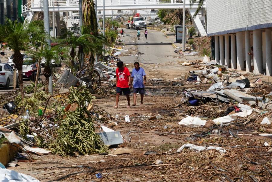 Huracán Otis deja tres extranjeros desaparecidos; evacúan a 12 mil 500 turistas