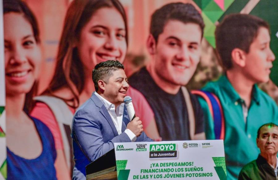 Programa beca-crédito se posiciona como impulso económico para estudiantes de SLP