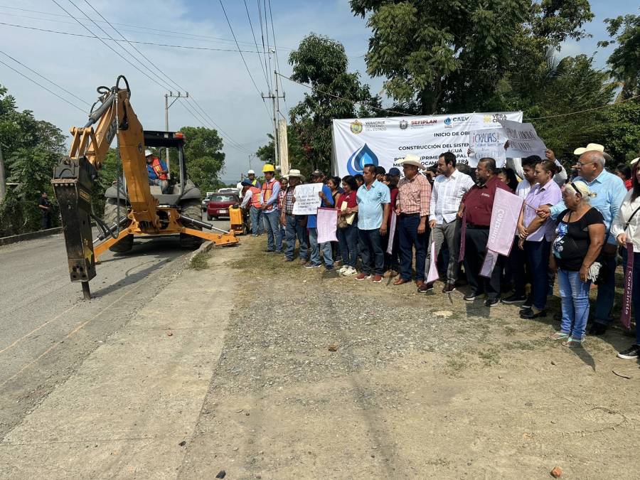 Veracruz presume casi 4 mil obras públicas en la entidad