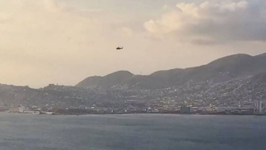 El presidente AMLO evalúa personalmente los daños en Acapulco tras el huracán ‘Otis’
