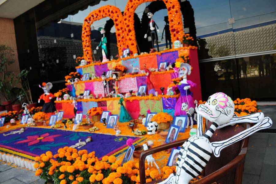 Inauguran ofrendas del Día de Muertos en la Cámara de Diputados