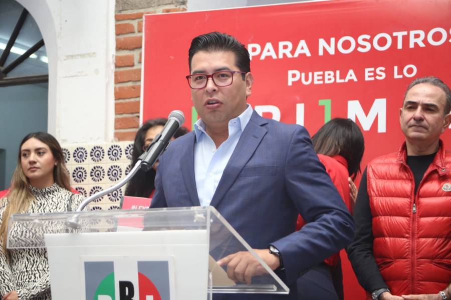 El PRI comienza a colocar espectaculares regulados por el IEE