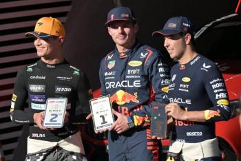 Verstappen gana el sprint del GP de Brasil; 'Checo' P&eacute;rez tercero