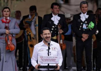 Inaugura Mart&iacute; Batres Nueva Plaza Garibaldi; 