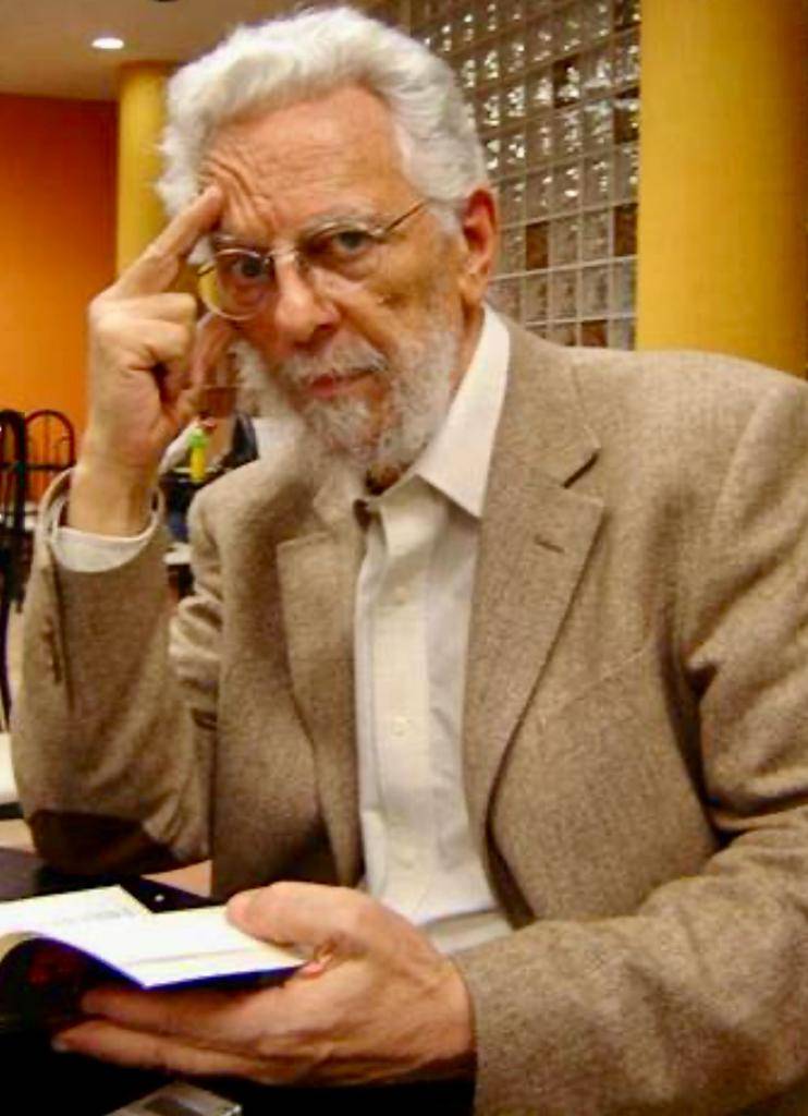 Presidente da su p&eacute;same por muerte de Enrique Dussel
