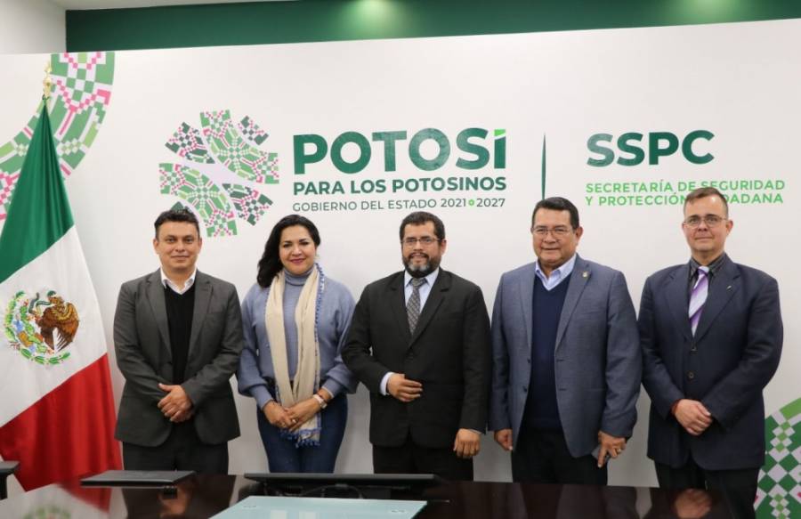 Carlos Alfaro Morales, coordinador de C5i2 a, se jubila