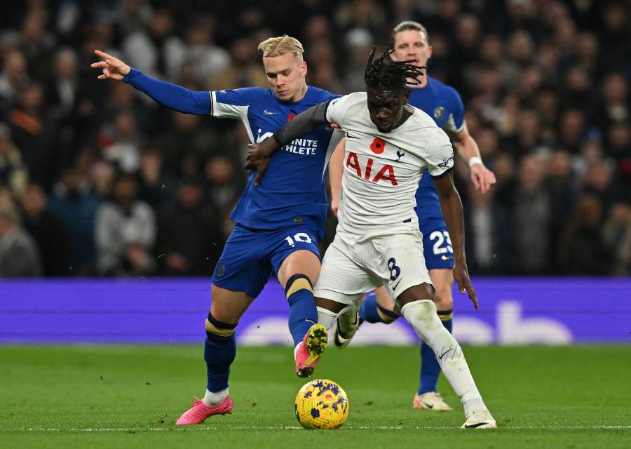 Tottenham se deja ante el Chelsea la imbatibilidad y el liderato