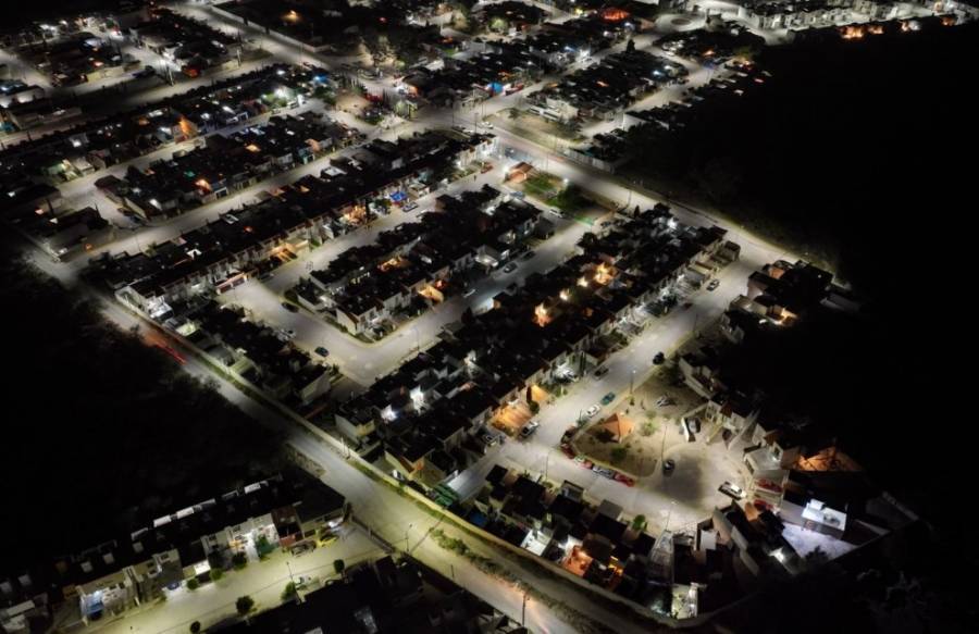 Ayuntamiento de SLP continúa la modernización del alumbrado público de la Capital