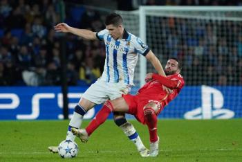 Real Sociedad hunde al Benfica y acaricia los octavos en Champions