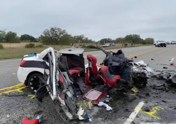 Mueren ocho personas, entre ellas cinco migrantes, durante persecuci&oacute;n policial en Texas
