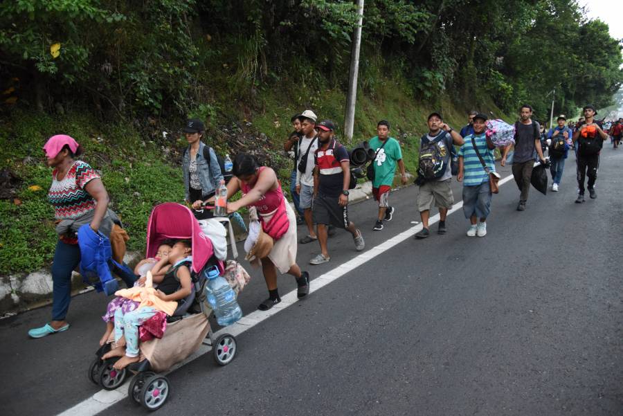 Miles de migrantes retiran bloqueo carretero en Chiapas tras acuerdo con autoridades