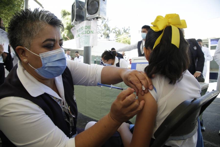 Avanza SEDESA en vacunación contra VPH; se han inoculado a 128 mil 396 menores de edad