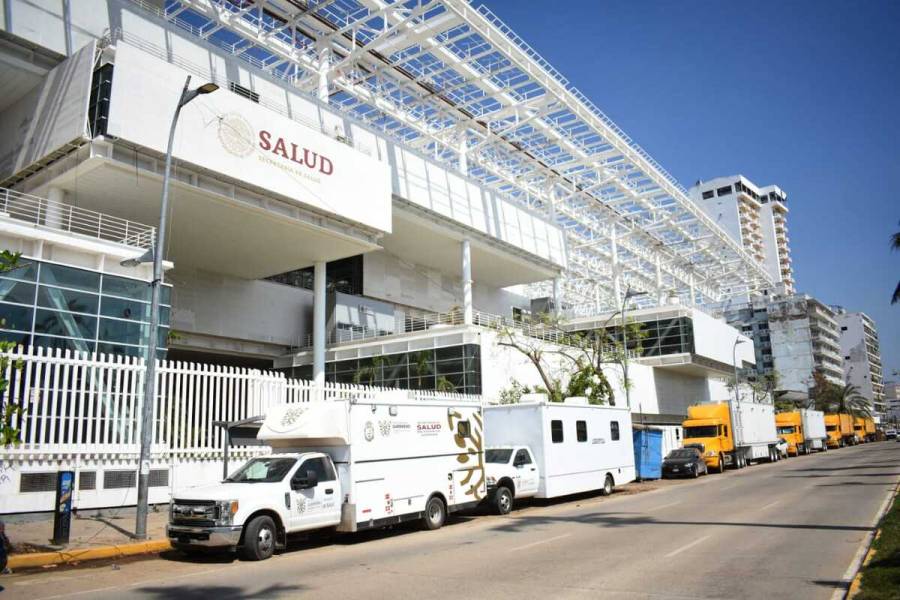 Más de mil trabajadores realizan labores sanitarias en Guerrero tras paso de 