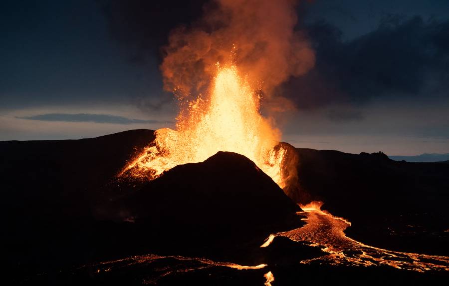 Sismos en Islandia hacen temer erupción volcánica