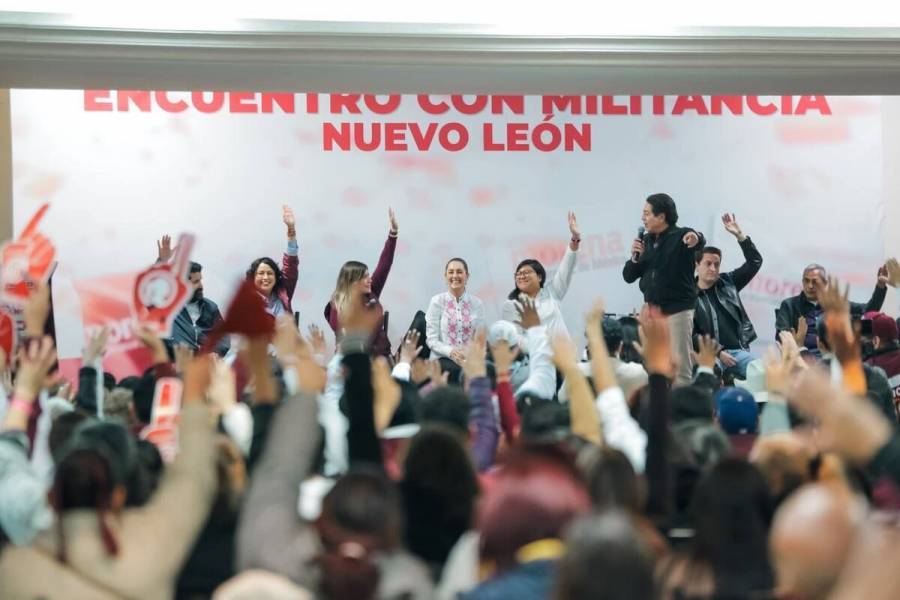 Simpatizantes arropan a Sheinbaum en evento masivo en Nuevo León