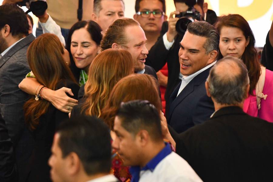 El PRI aclara desvinculación de Santiago Taboada como candidato único del PAN en el Frente Amplio por la CDMX