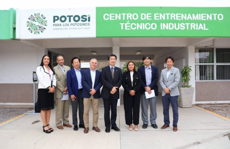 Gobierno y empresa japonesa brindan formación a 4 mil trabajadores potosinos