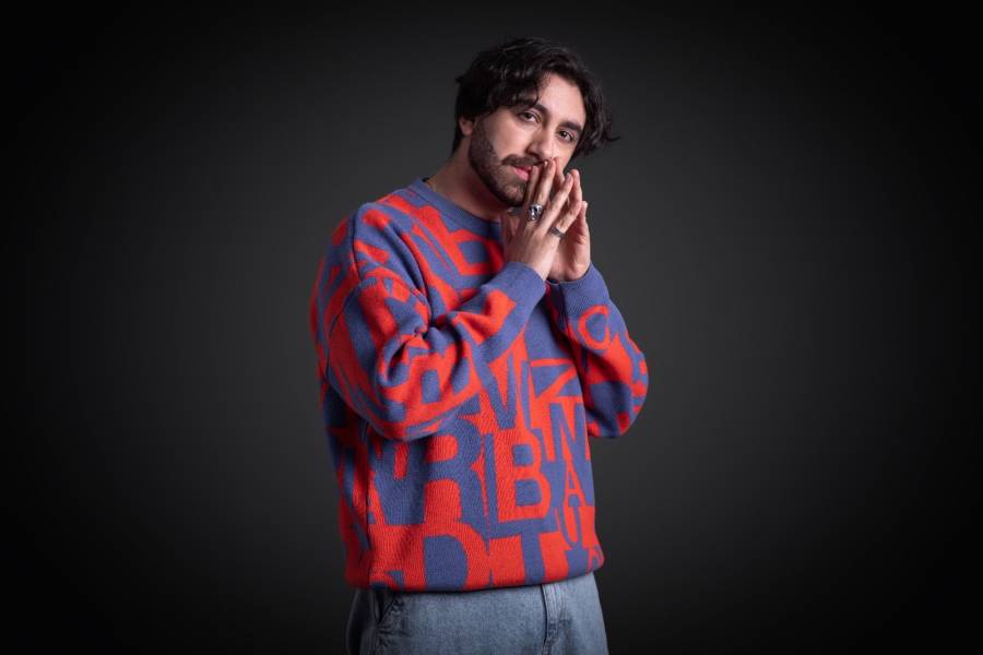 Antonio Montenegro resurge como el ave f&eacute;nix con su disco debut 'De las cenizas vendr&aacute; algo nuevo'