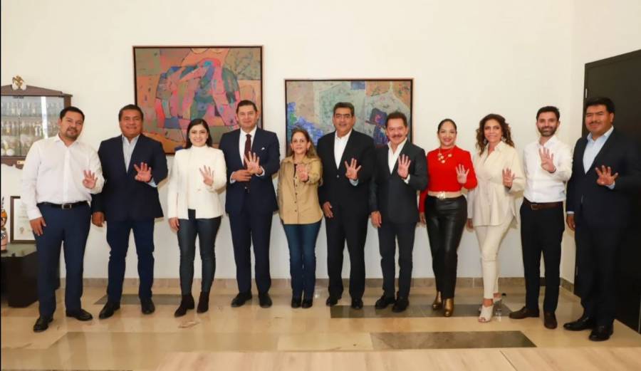 Encuentro de unidad en Morena Puebla: Gobernador Sergio Salomón reúne a Armenta y Mier