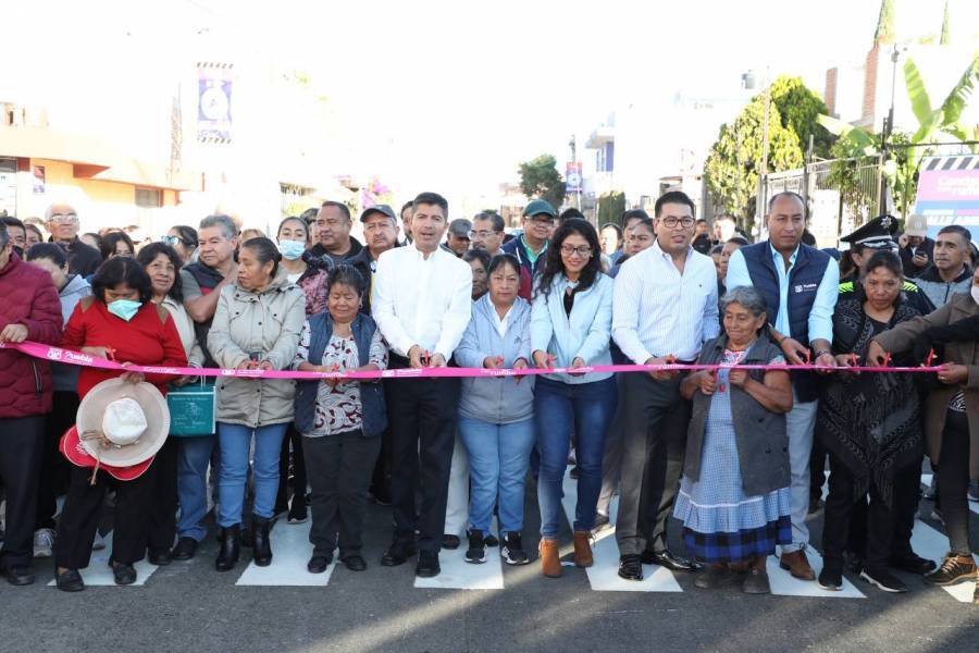 Ayuntamiento entrega la 16 de septiembre pavimentada