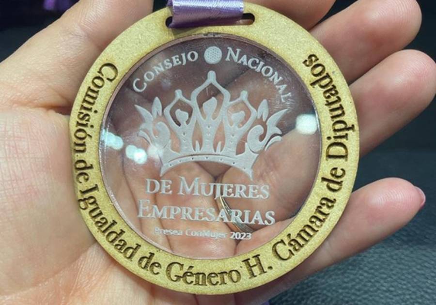En San L&aacute;zaro, entregan reconocimiento de Conmujer 2023 a empresarias y pol&iacute;ticas