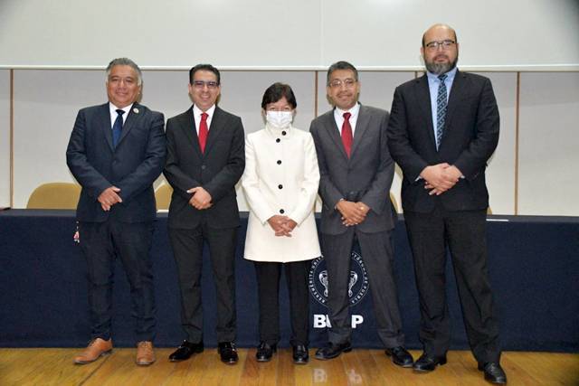 Preside Lilia Cedillo informe de la Facultad de Administración