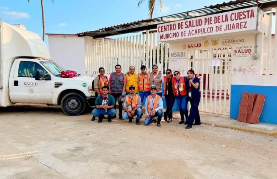 Equipo médico potosino brinda apoyo humanitario en Guerrero